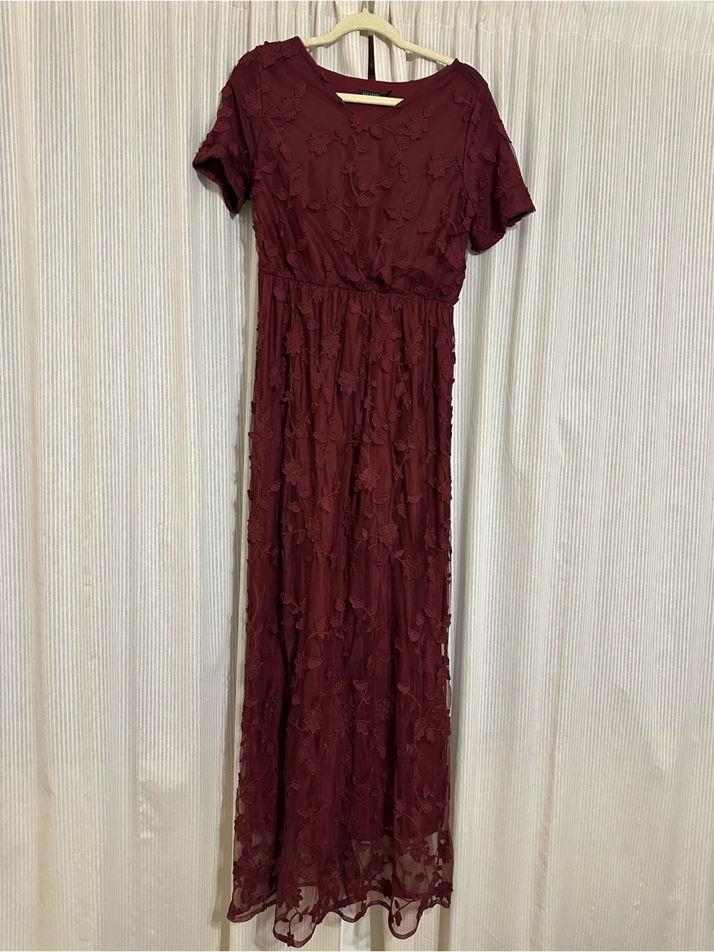 Main Street Exchange Burgundy Floral Appliqué Maxi Dress